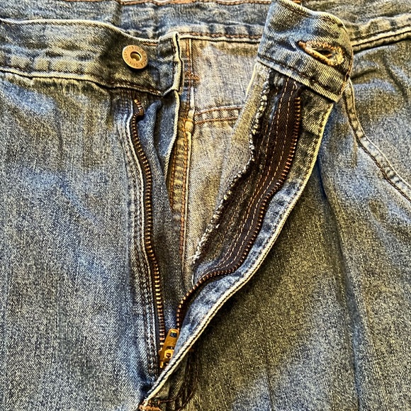 Men’s wrangler denim cargo shorts, size 32 waist - Picture 8 of 8